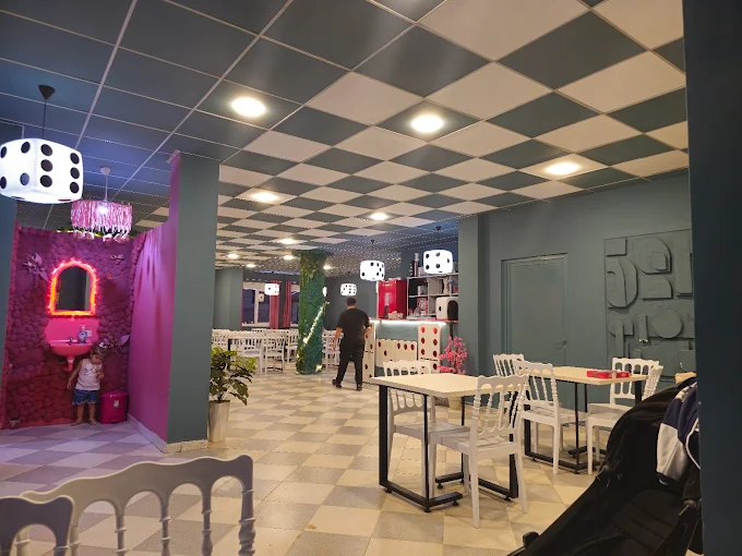 Familia - Board Game Restaurant Chéraga