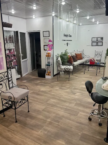 Simply Glam - Institut De Beauté Bordj El kiffan - Spot DZ